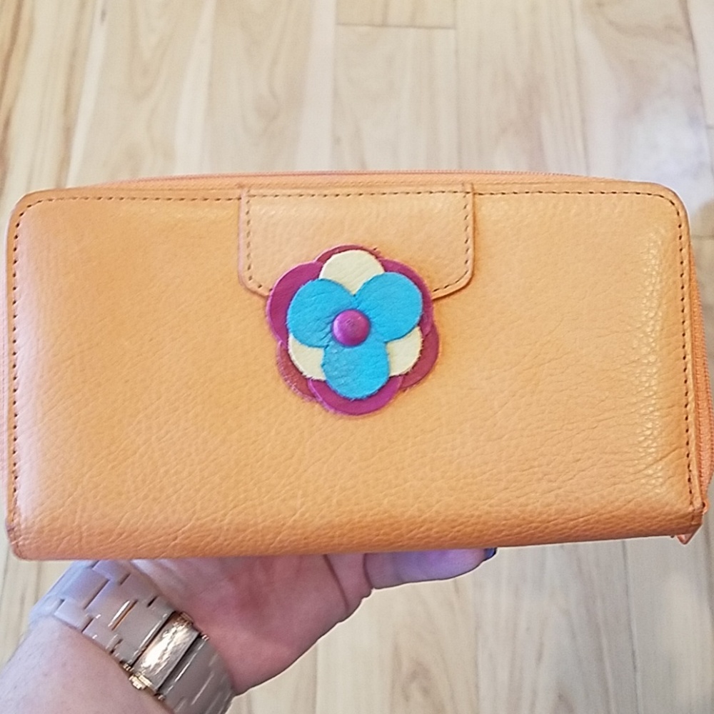 Double zipper wallet